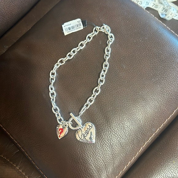 Guess Necklas - Picture 1 of 4